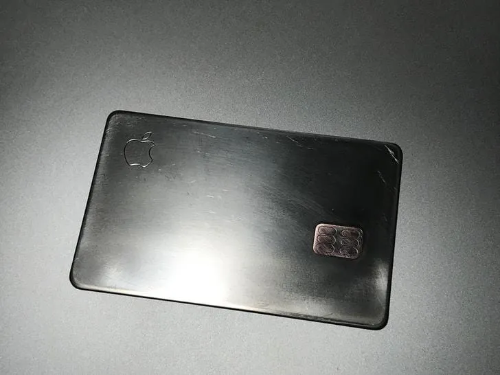 Striping the paint from #AppleCard